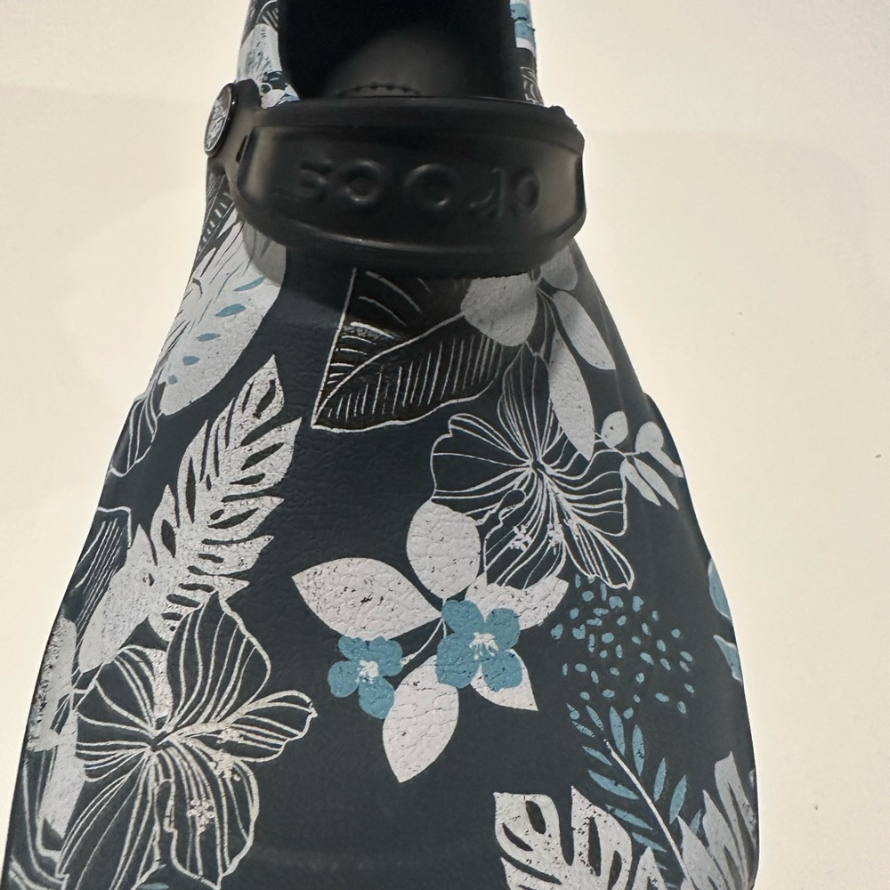 Crocs  Floral Clogs - Black and Blue size M-10 , W-12 - Picture 7 of 10